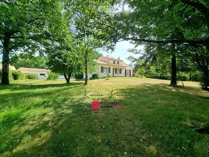 Maison, 174 m²