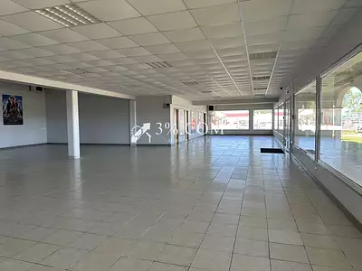 Maison, 639 m²