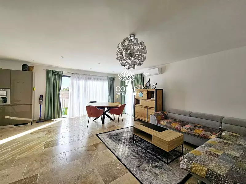 Maison, 102 m²