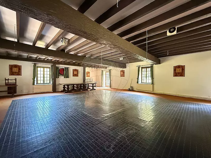 Maison, 560 m²