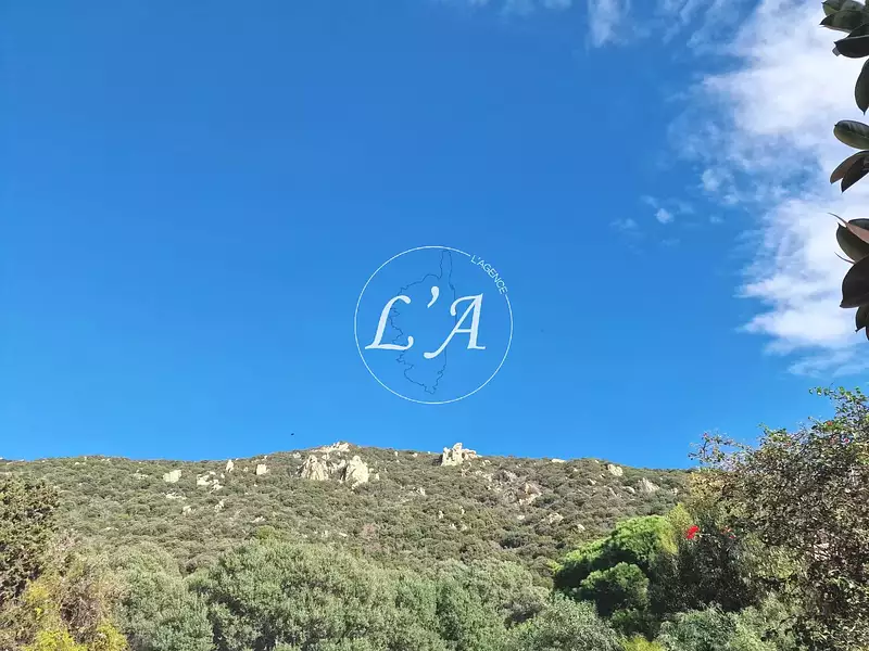 Terrain, 928 m²