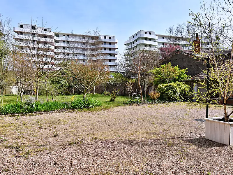 Terrain, 913 m²