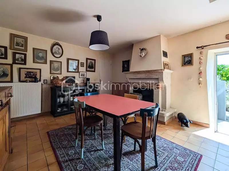 Maison, 230 m²