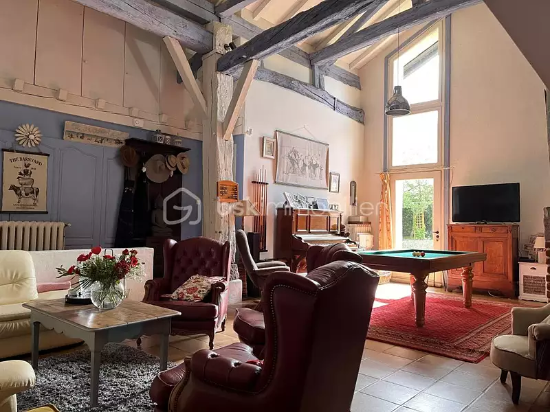 Maison, 240 m²