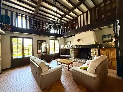 Maison, 248 m²