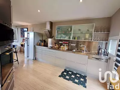 Maison, 230 m²