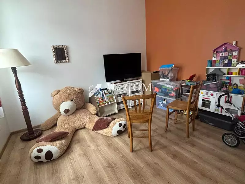 Maison, 210 m²