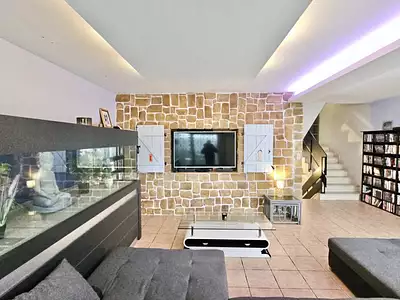 Maison, 285 m²