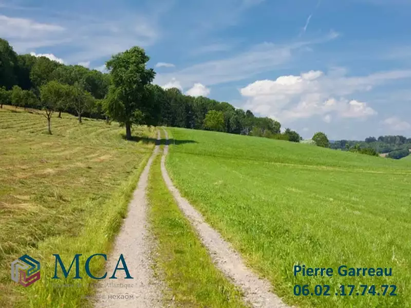 Terrain à bâtir, 550 m²