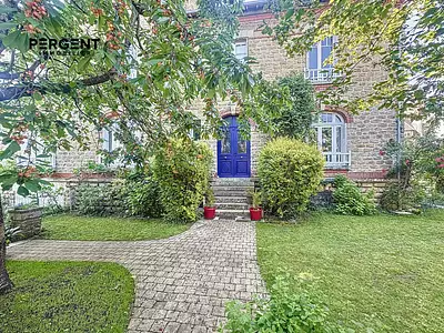 Maison, 380 m²