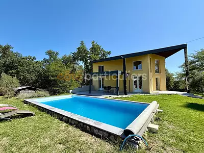 Maison, 169 m²