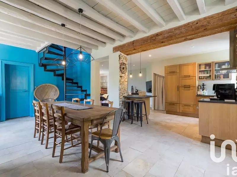 Maison, 400 m²