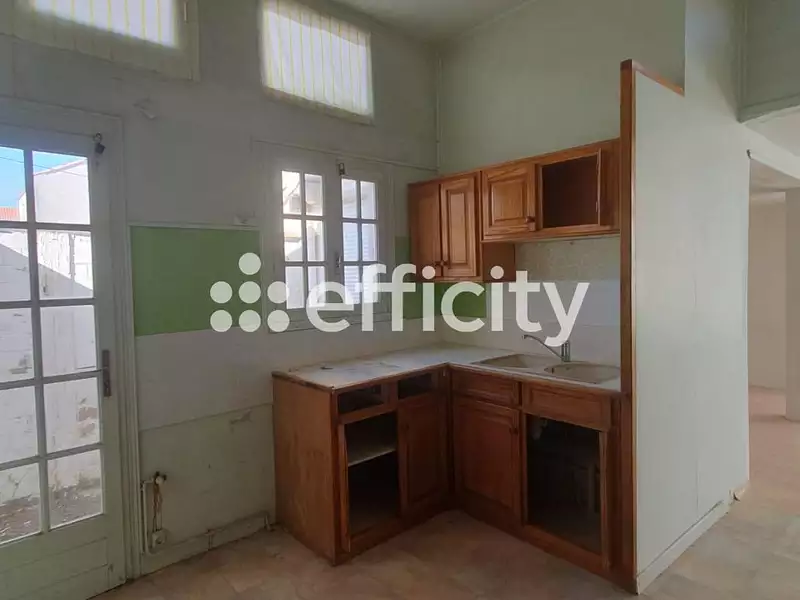 Maison, 83 m²