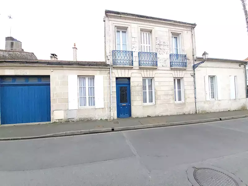 Maison, 324 m²