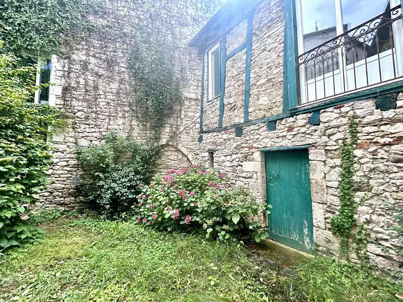 Maison, 280 m²