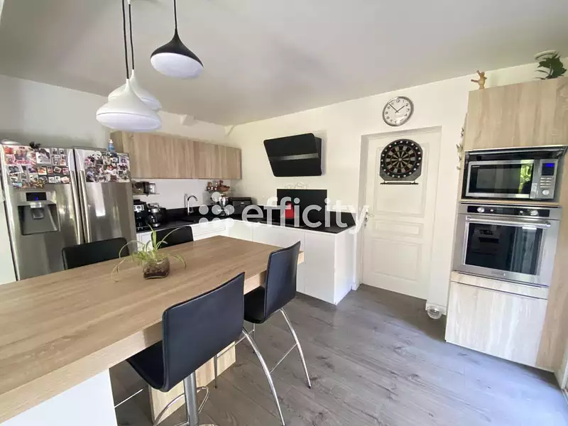 Maison, 160 m²