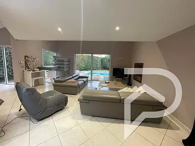 Maison, 170 m²