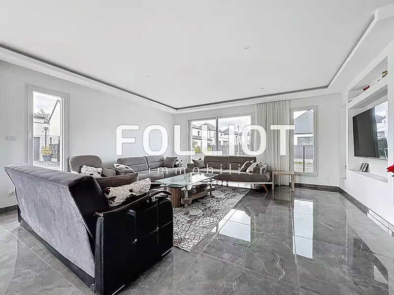 Maison, 145 m²