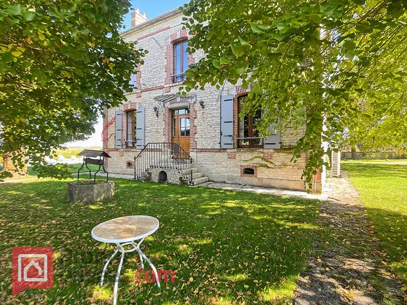 Maison, 165 m²