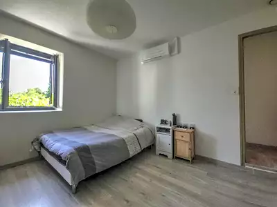 Maison, 211 m²