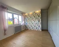 Maison, 240 m²