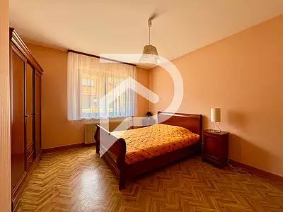 Maison, 256 m²
