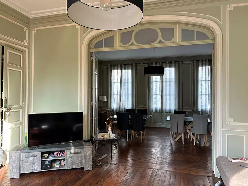 Maison, 600 m²