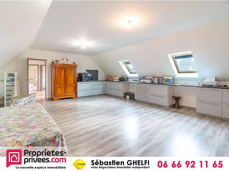 Maison, 220 m²