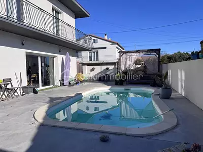 Maison, 174 m²