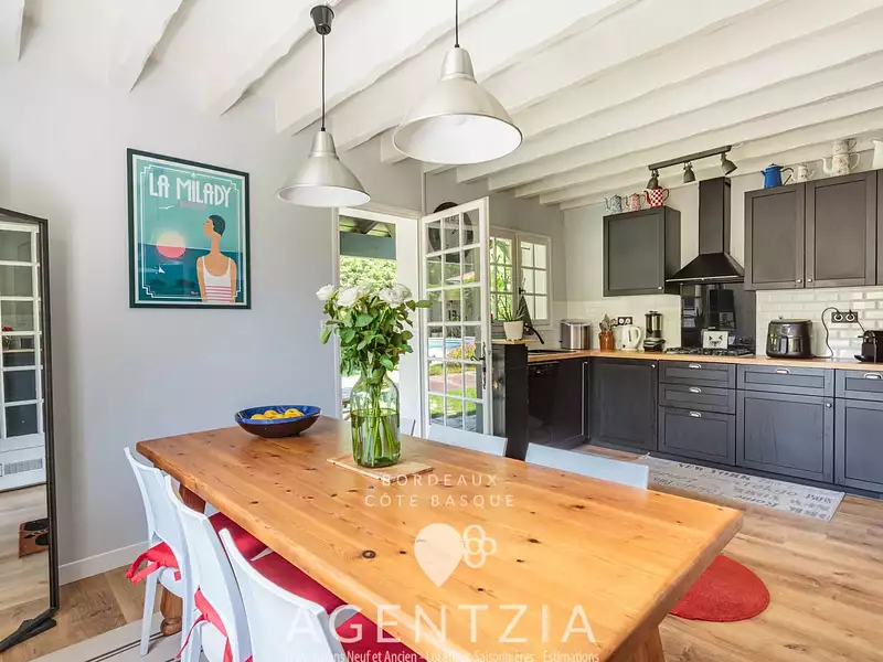 Maison, 165 m²
