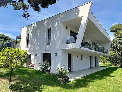 Maison, 296 m²