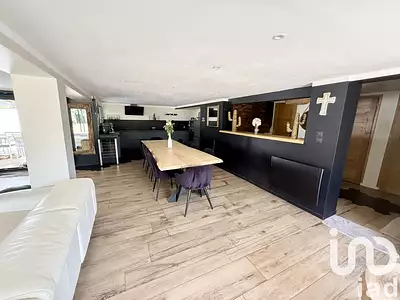 Maison, 203 m²