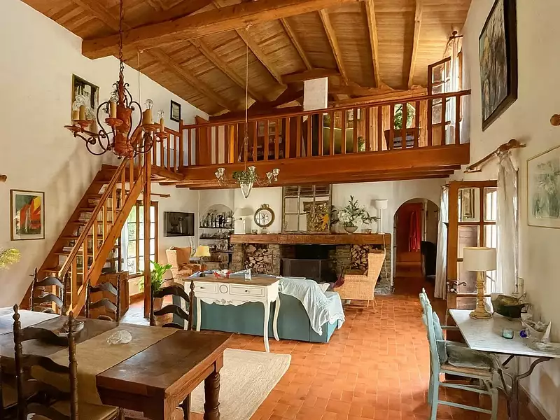 Maison, 350 m²