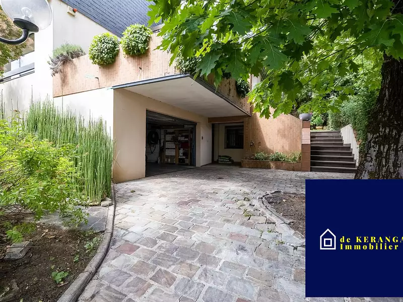 Maison, 239 m²