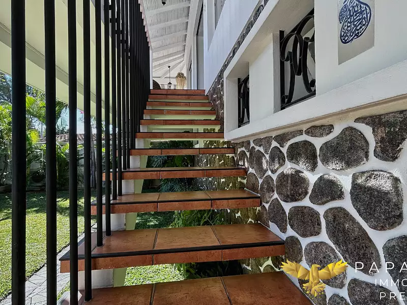 Maison, 263 m²