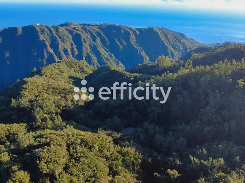 Terrain, 640 000 m²