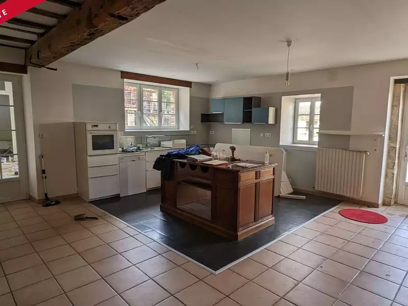 Maison, 250 m²