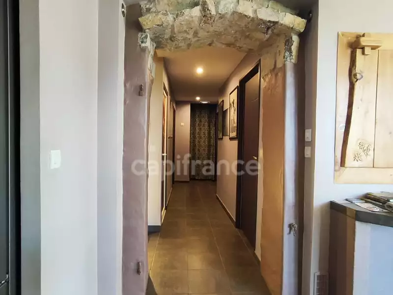 Maison, 290 m²