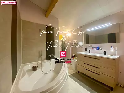 Maison, 233 m²