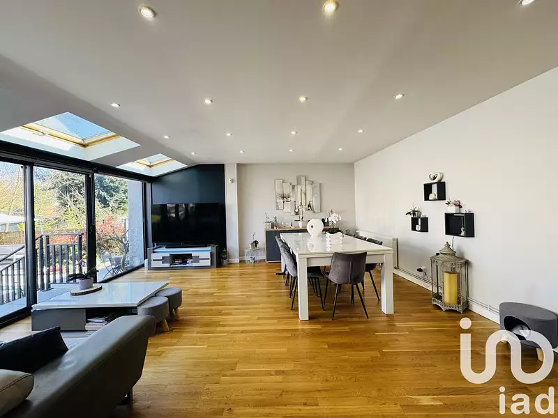 Maison, 208 m²