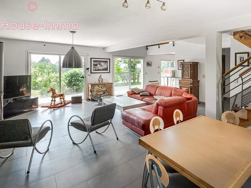 Maison, 180 m²