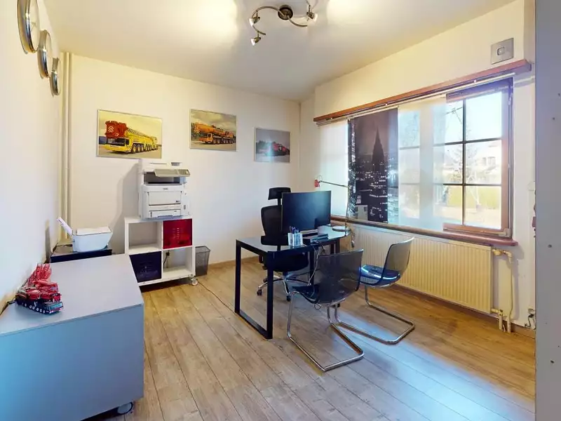 Maison, 210 m²