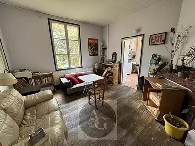 Immeuble, 300 m²