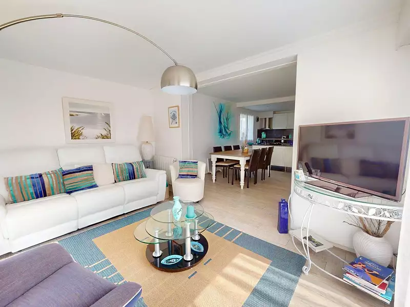 Maison, 143,82 m²