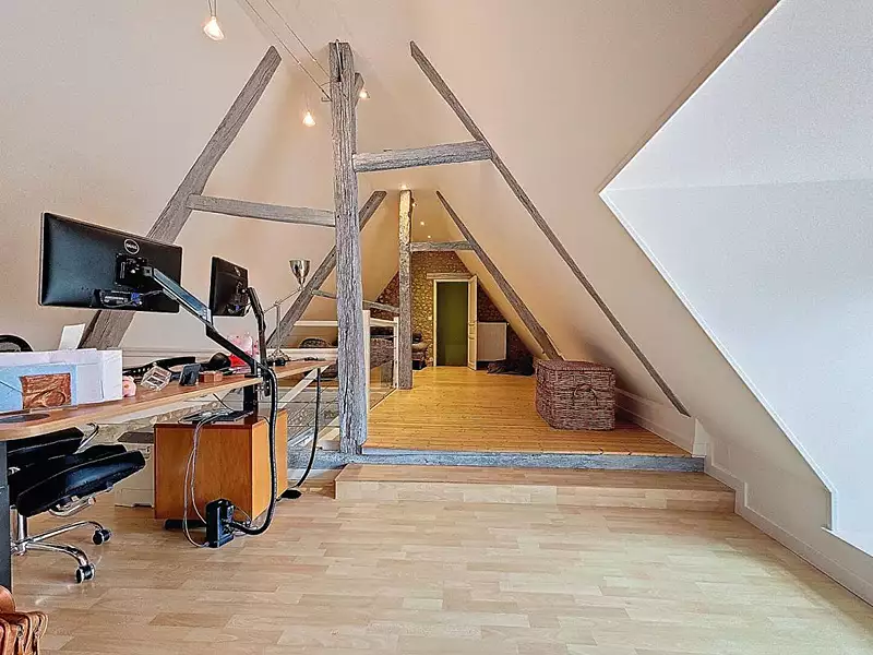 Maison, 210 m²