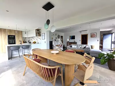 Maison, 156 m²