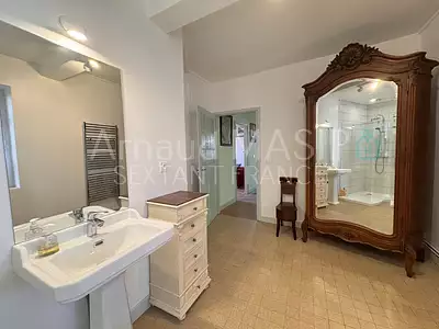 Maison, 349 m²