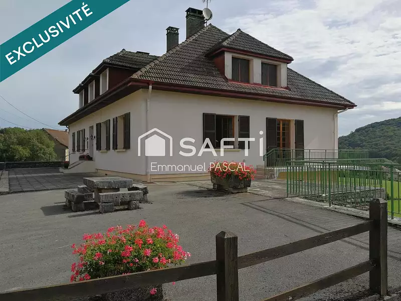 Maison, 295 m²