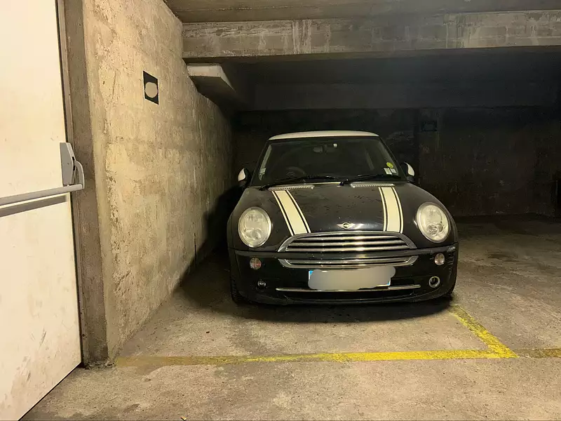 Parking, 11 m²