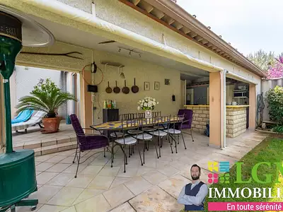 Maison, 181 m²
